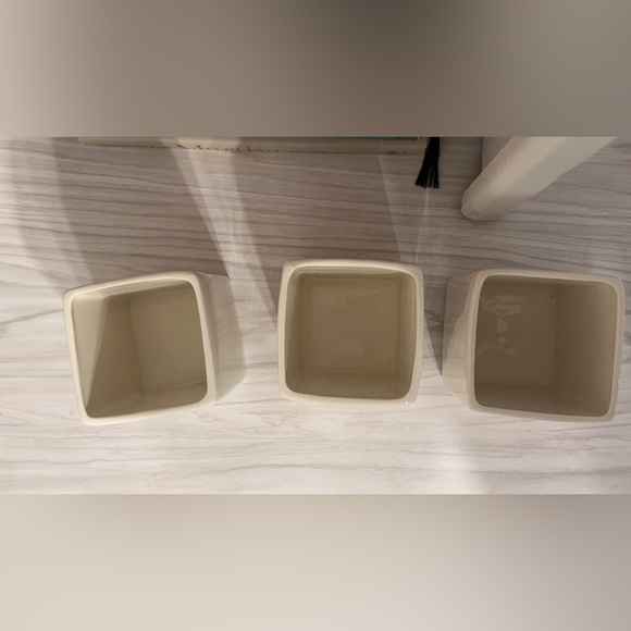 RAE DUNN Ceramic 3 Pc Desk/Office Organizers
Pens/Markers/Pencils Holders - Picture 2 of 3